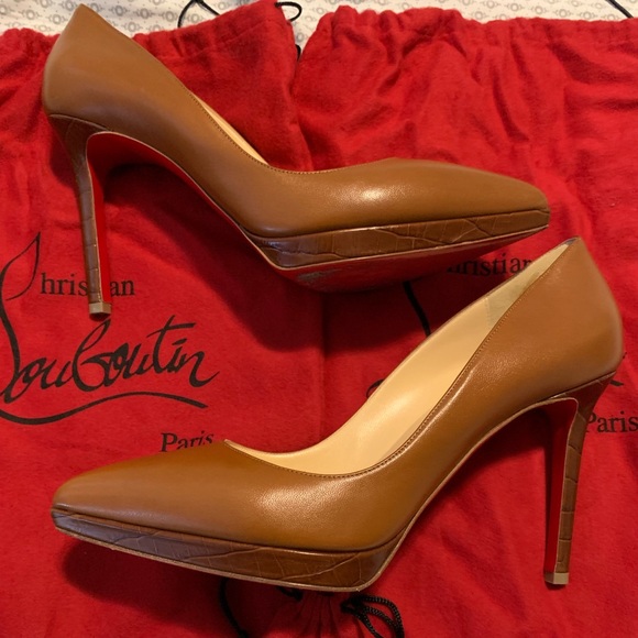 Christian Louboutin (Red Bottoms) size 40. Nude - Picture 3 of 7
